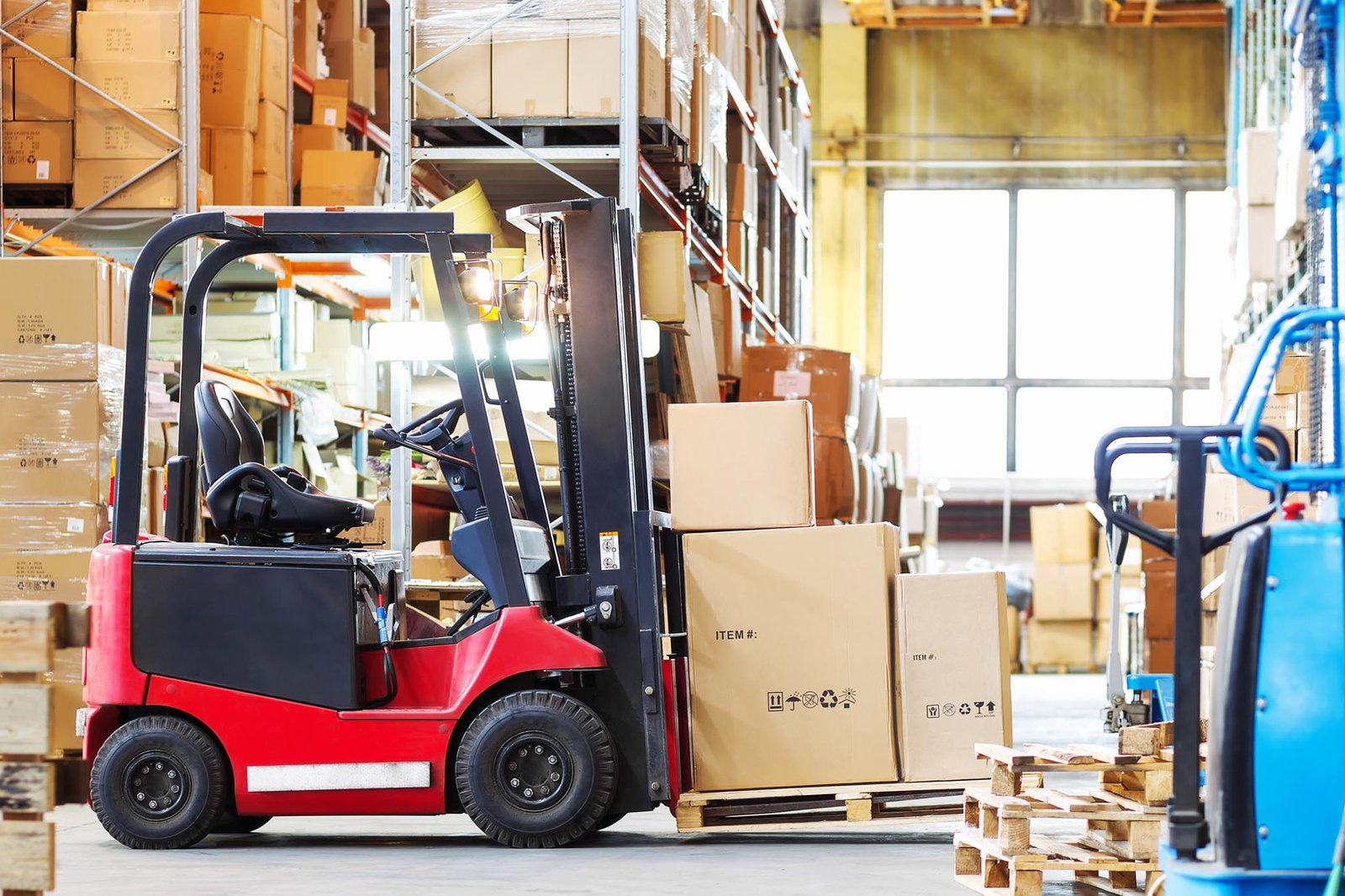 Warehouse Services in Deved Shipping, Dubai